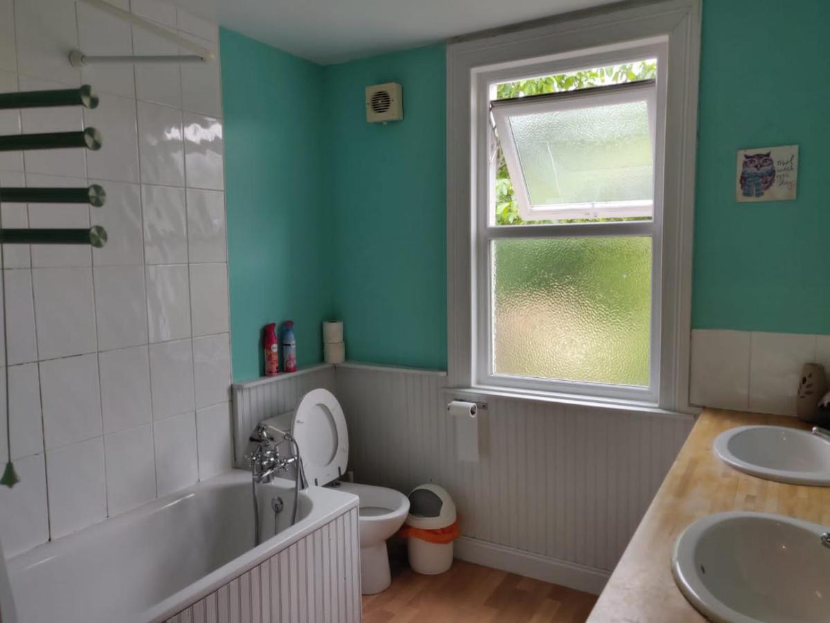 The Albany House Vacation Home Bath Exteriör bild
